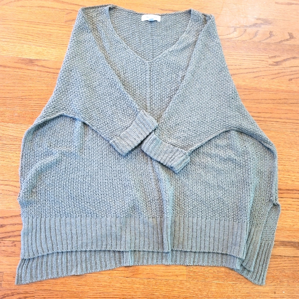 She+Sky One Size minty earthy turquoise loose knit v neck lightweight sw…